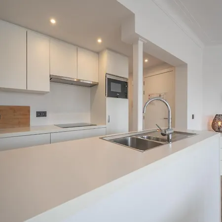 In Near Casino And 아파트 *