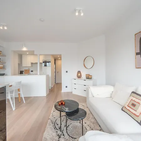 Apartment In Near Casino And *